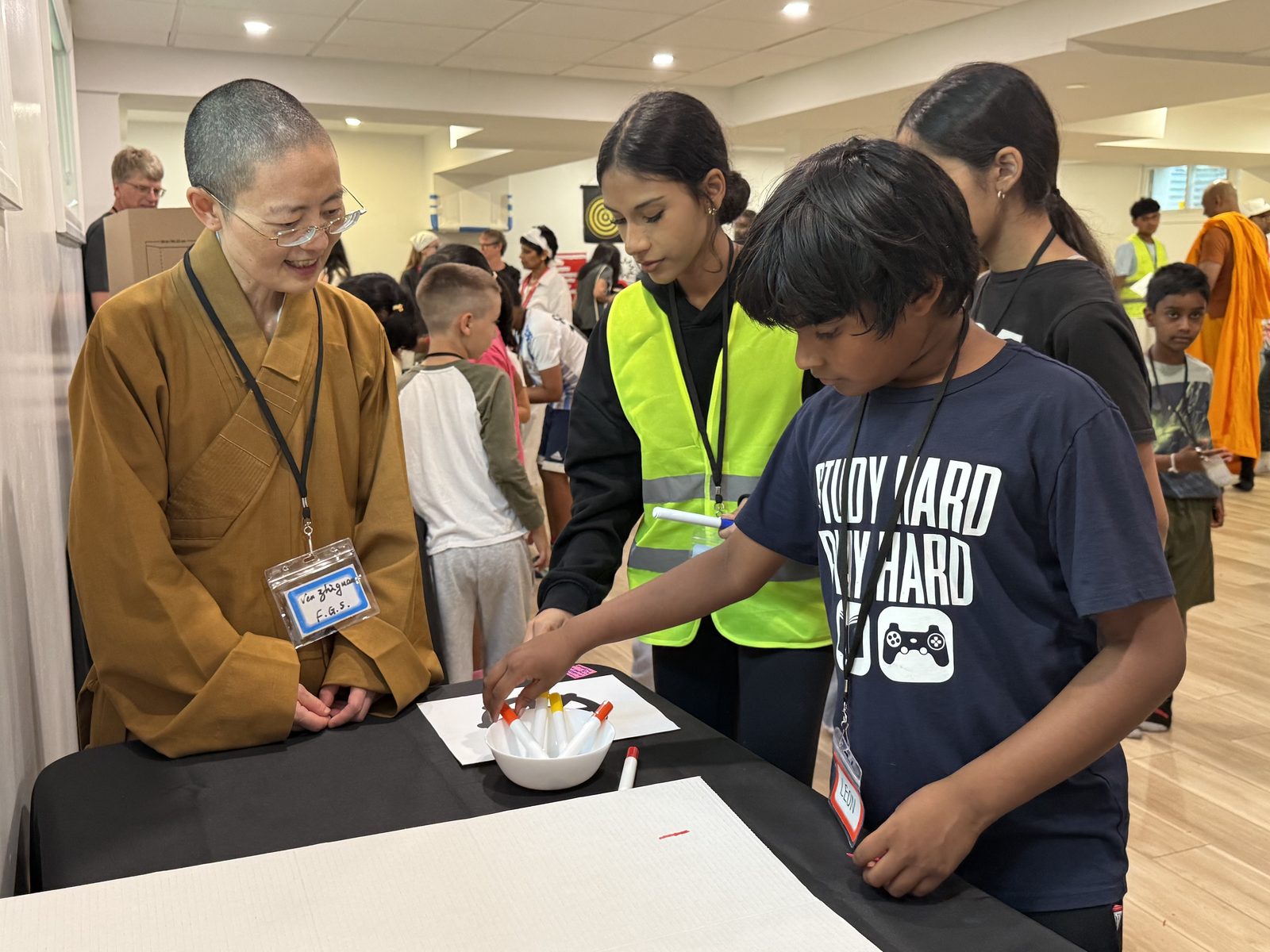 Venerable Zhi Guan Shares Buddhism at Interfaith Children's Summer Camp